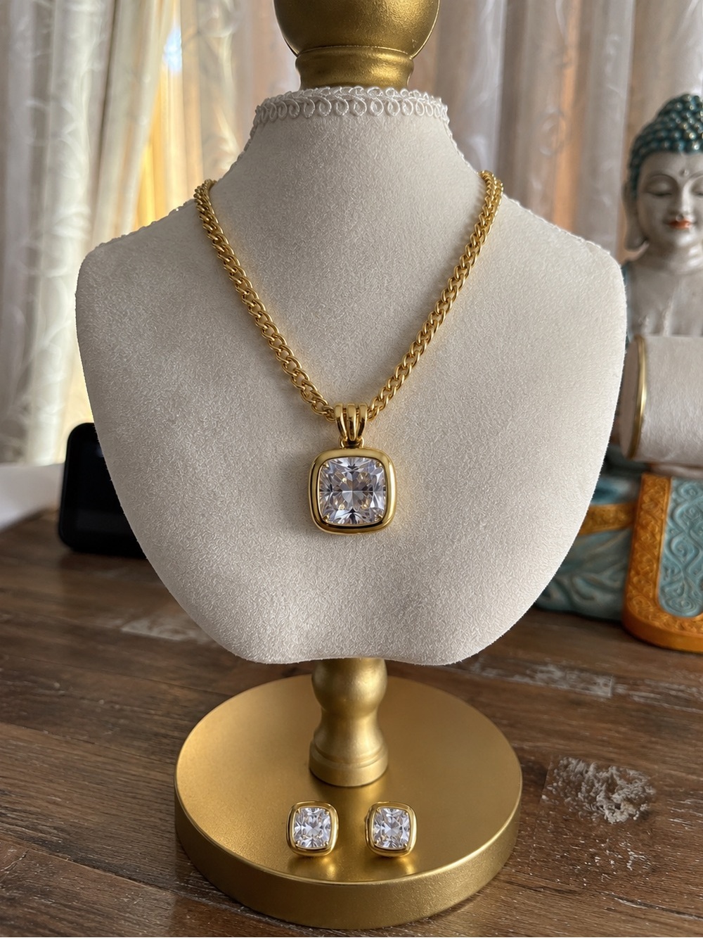 14K Gold plated Elegant Gold-Tone Jewelry Set